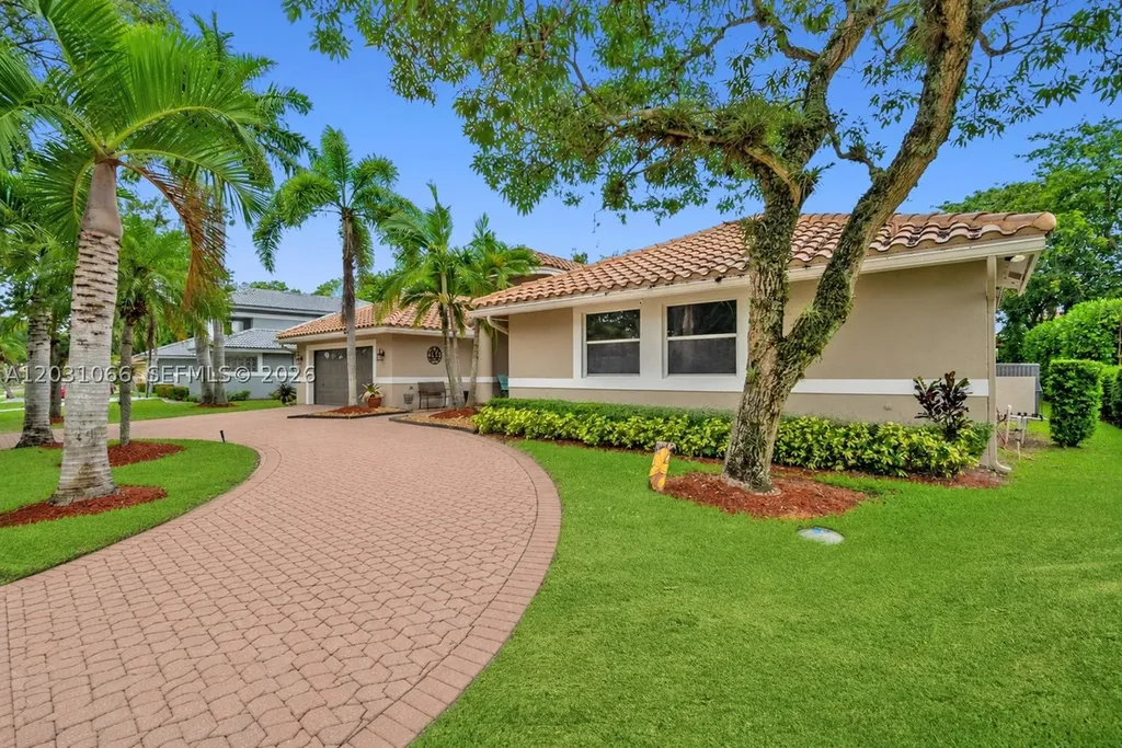 1776 W Eagle Trace Boulevard W Coral Springs FL 33071