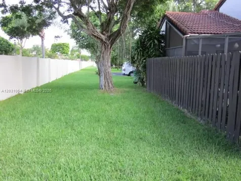 9082 SW 112 Place Miami FL 33176