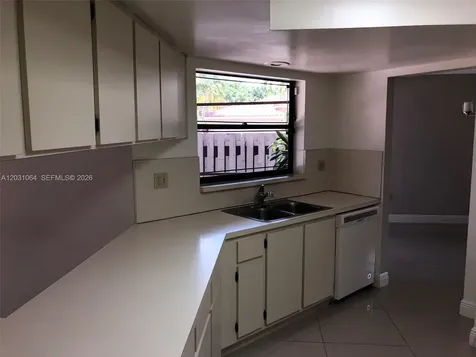 9082 SW 112 Place Miami FL 33176