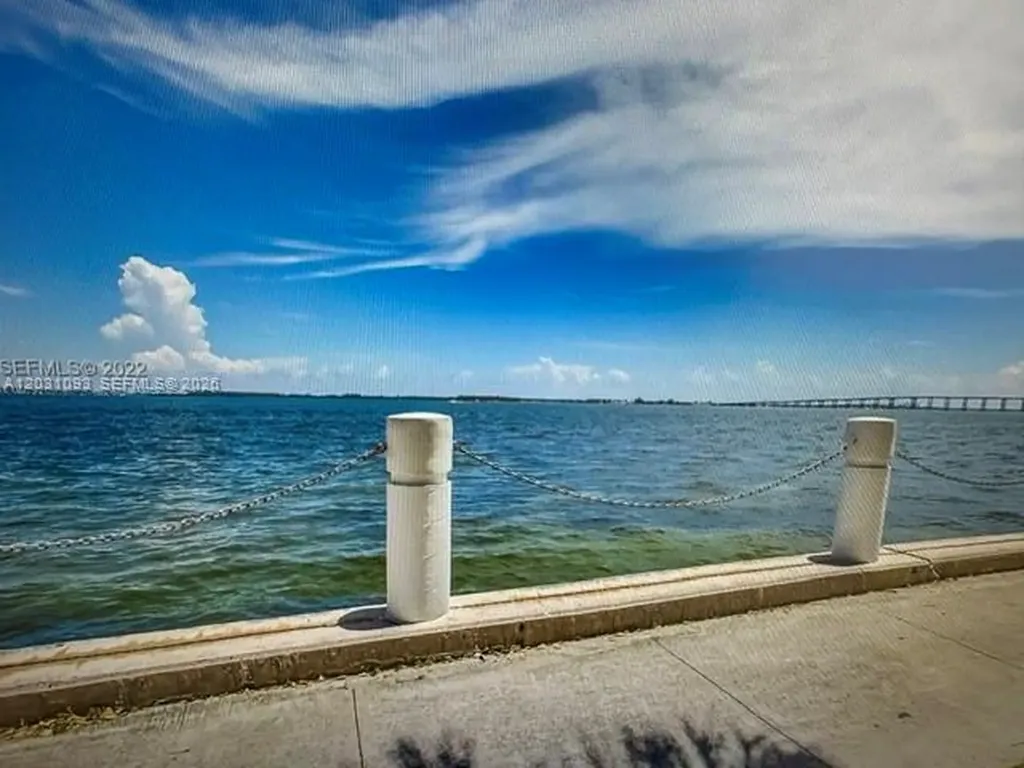 1420 Brickell Bay Drive Miami FL 33131
