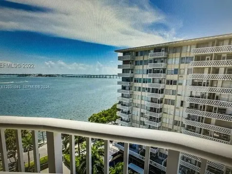 1420 Brickell Bay Drive Miami FL 33131