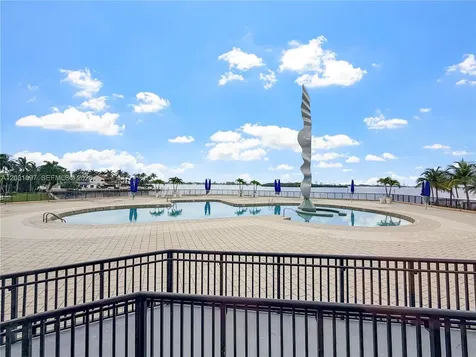 1800 NE 114th Street Miami FL 33181