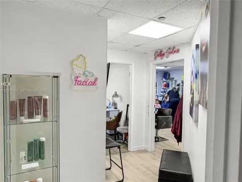 1800 NE 114th Street Miami FL 33181