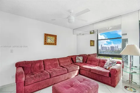 20301 W Country Club Drive Aventura FL 33180