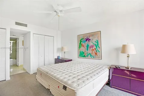 20301 W Country Club Drive Aventura FL 33180