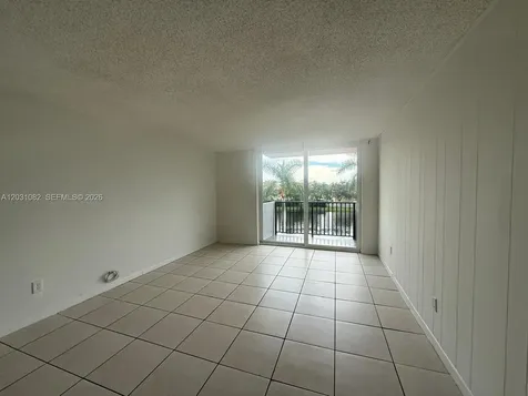 2075 NE 164th Street North Miami Beach FL 33162