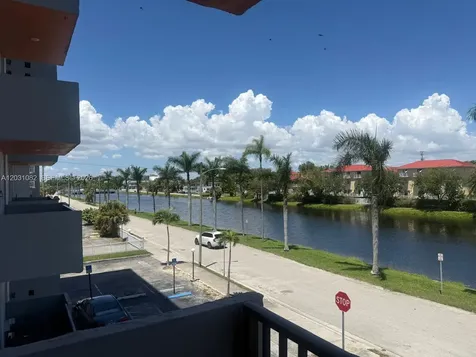 2075 NE 164th Street North Miami Beach FL 33162