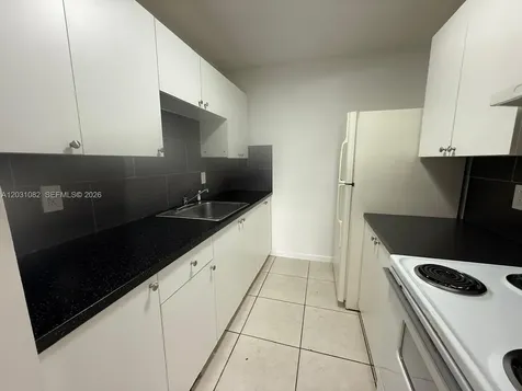 2075 NE 164th Street North Miami Beach FL 33162