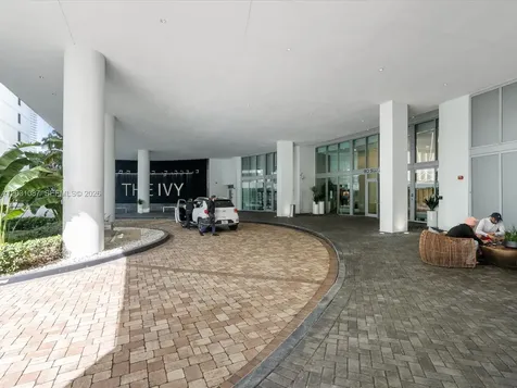 90 SW 3rd Street Miami FL 33130