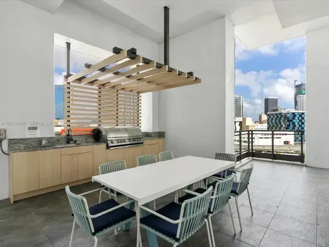 90 SW 3rd Street Miami FL 33130
