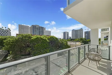 11 NE 6th Street Miami FL 33132
