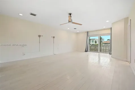 2015 NE 120th Road North Miami FL 33181