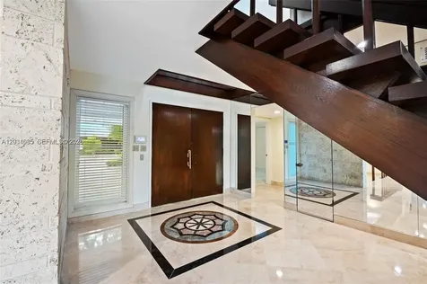 2015 NE 120th Road North Miami FL 33181