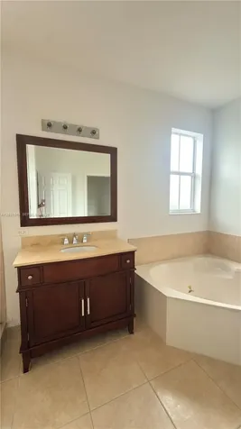 10737 NW 76th Lane Doral FL 33178