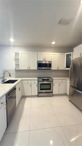 10737 NW 76th Lane Doral FL 33178