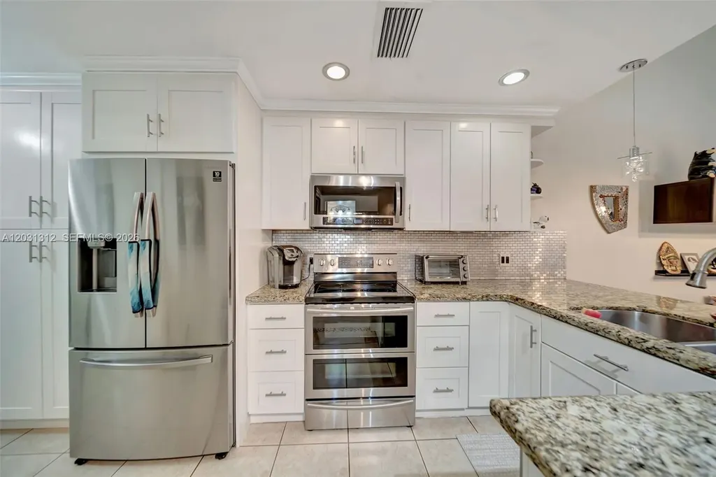 1638 N 15th Terrace Hollywood FL 33020