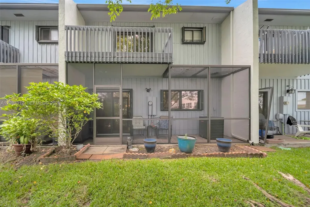 1638 N 15th Terrace Hollywood FL 33020