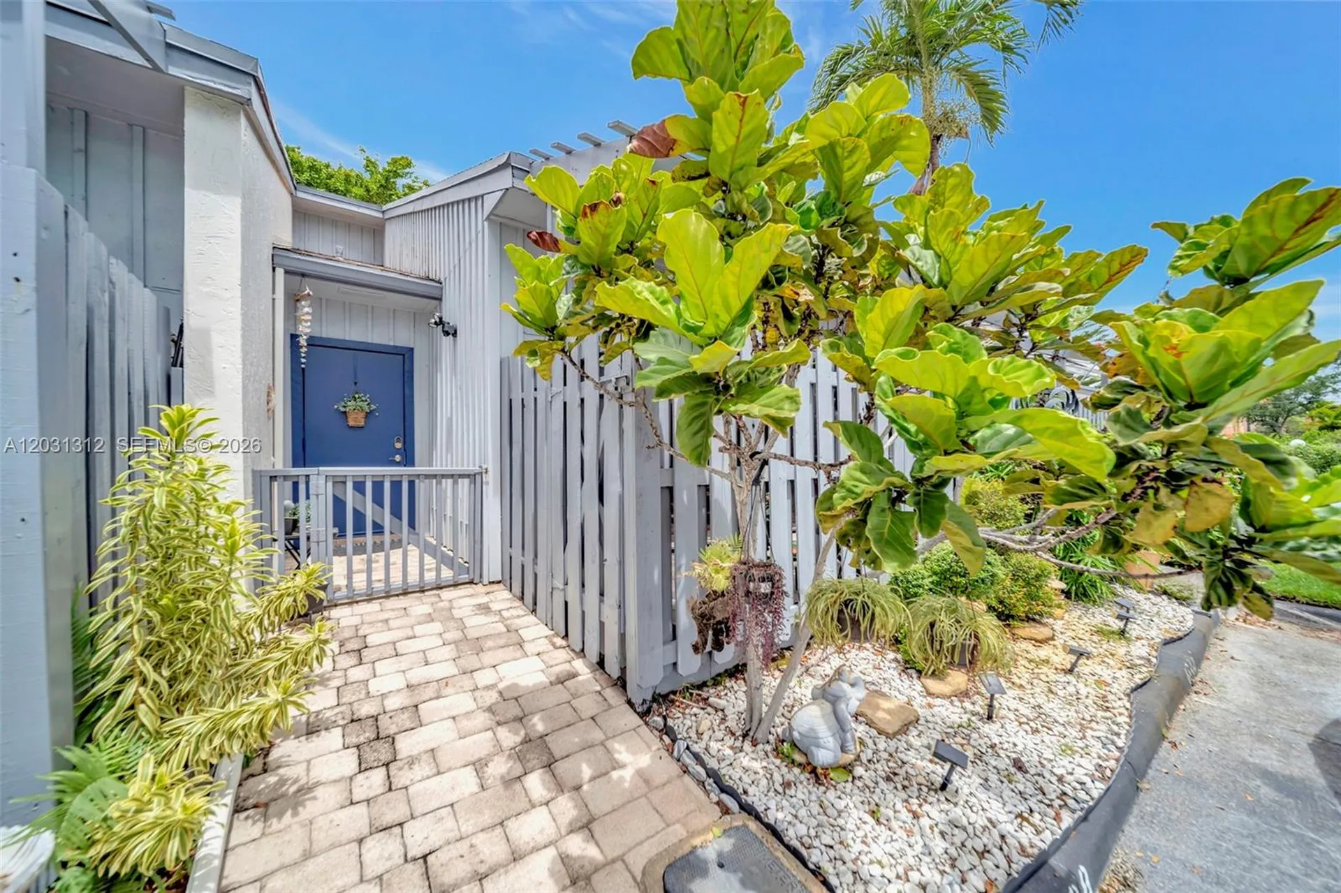 1638 N 15th Terrace Hollywood FL 33020