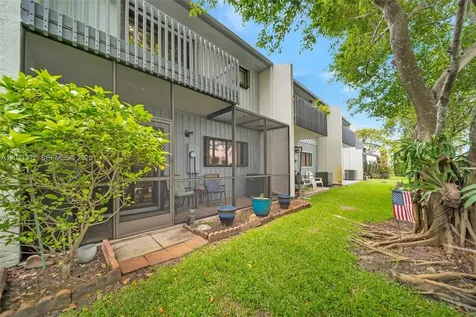 1638 N 15th Terrace Hollywood FL 33020
