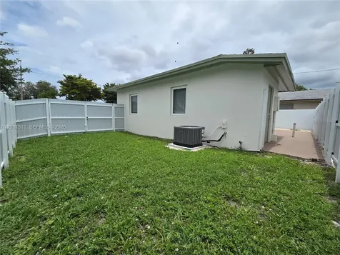 240 NW 51st Avenue Miami FL 33126