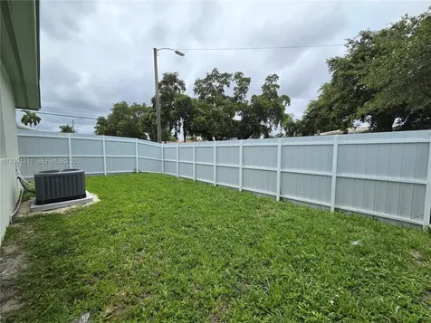 240 NW 51st Avenue Miami FL 33126