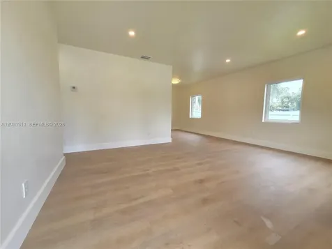 240 NW 51st Avenue Miami FL 33126