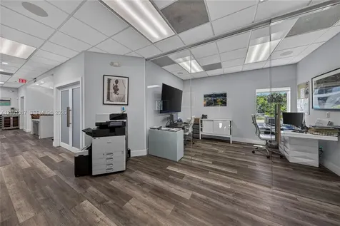 1327 SE 2nd Avenue Fort Lauderdale FL 33316