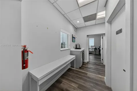 1327 SE 2nd Avenue Fort Lauderdale FL 33316
