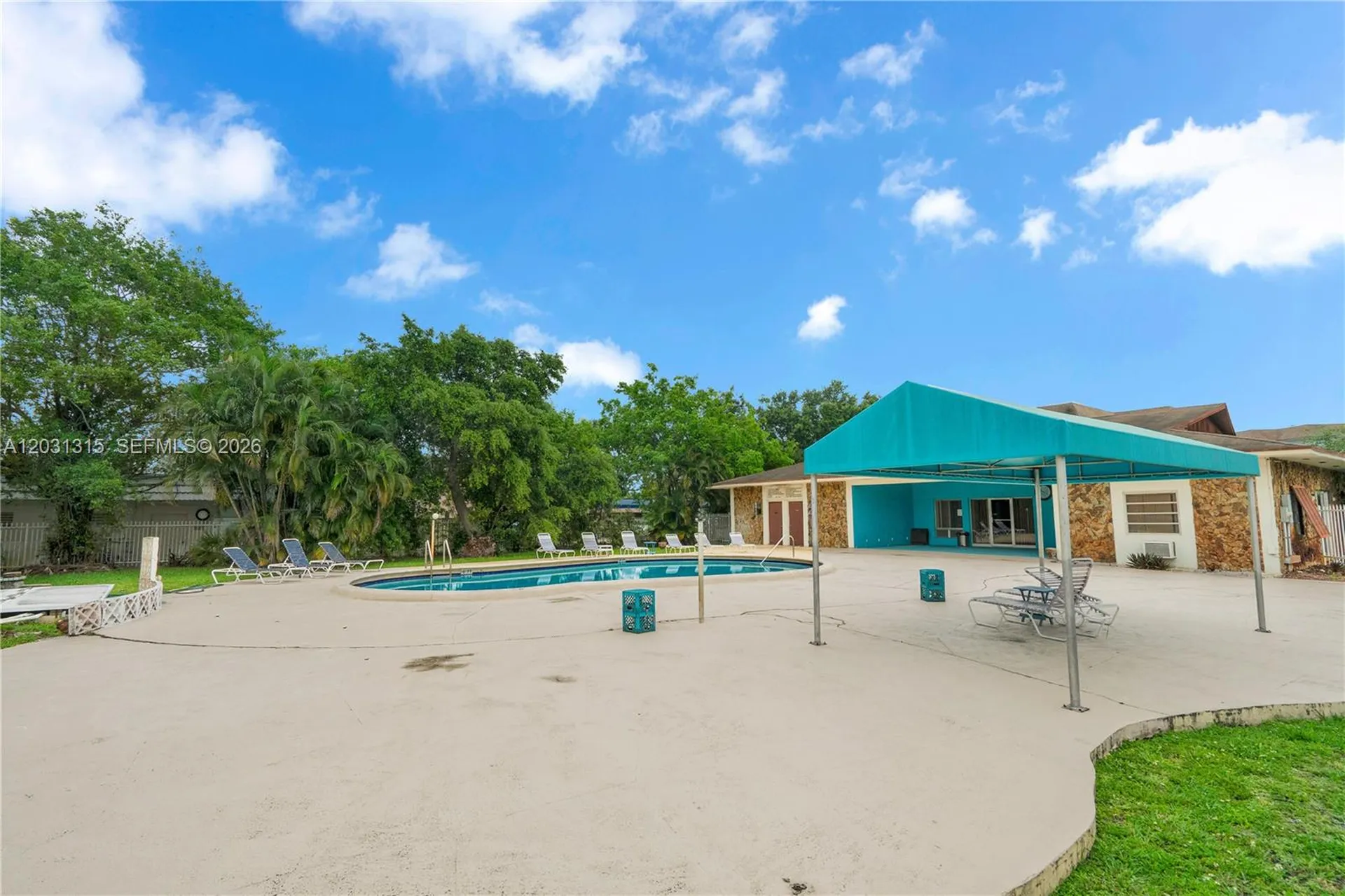 1200 Tallwood Avenue Hollywood FL 33021