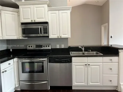 6928 SW 39th Street Davie FL 33314