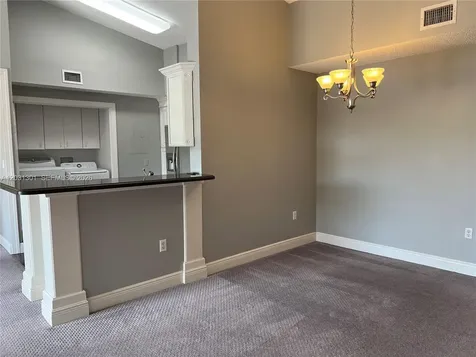 6928 SW 39th Street Davie FL 33314