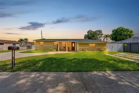18930 NW 44th Court Miami Gardens FL 33055