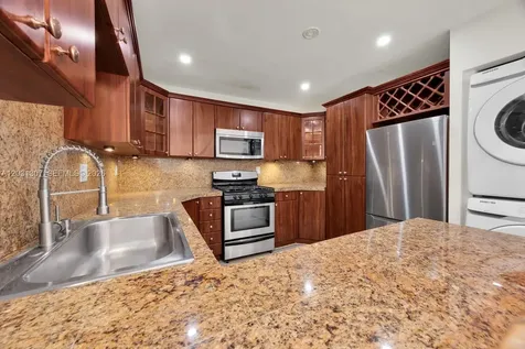 6323 SW 116th Place Miami FL 33173