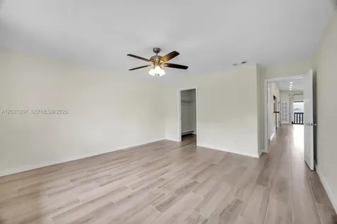 6323 SW 116th Place Miami FL 33173