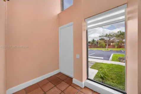6323 SW 116th Place Miami FL 33173