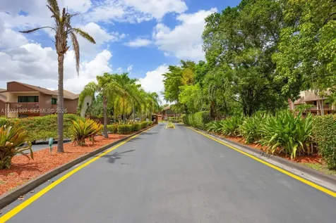 6323 SW 116th Place Miami FL 33173