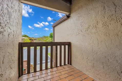 6323 SW 116th Place Miami FL 33173