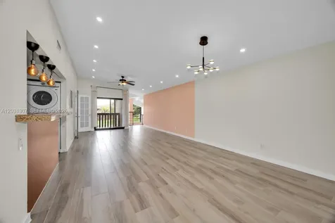6323 SW 116th Place Miami FL 33173