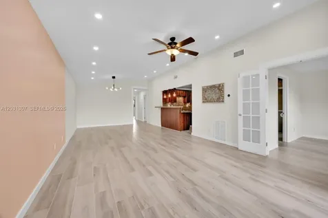 6323 SW 116th Place Miami FL 33173
