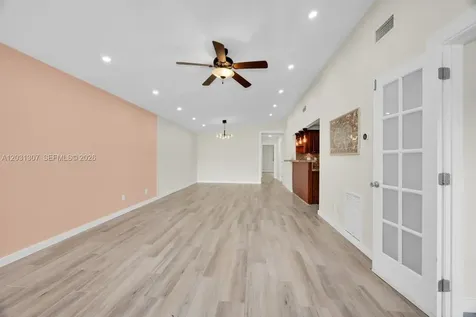 6323 SW 116th Place Miami FL 33173