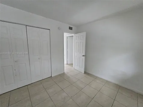 101 NE 41st Street Oakland Park FL 33334