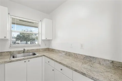 856 SW 10th Street Hallandale Beach FL 33009