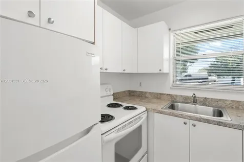 856 SW 10th Street Hallandale Beach FL 33009