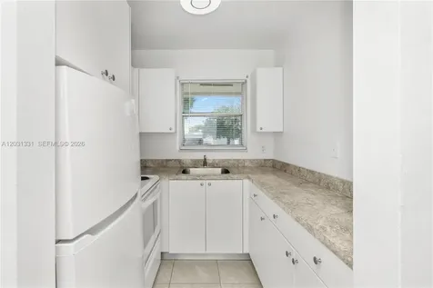 856 SW 10th Street Hallandale Beach FL 33009