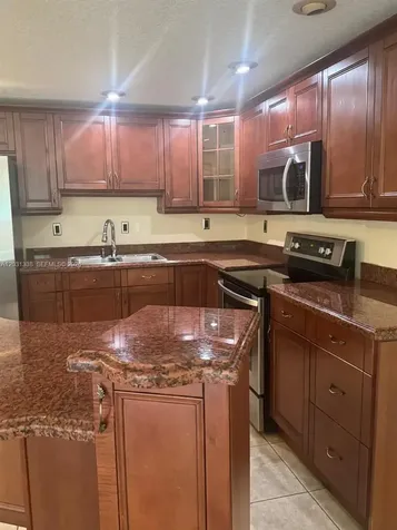 11173 NW 7th Street Miami FL 33172