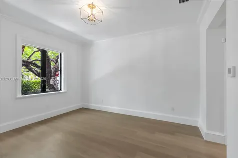 2611 Anderson Road Coral Gables FL 33134