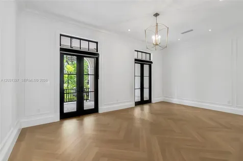 2611 Anderson Road Coral Gables FL 33134