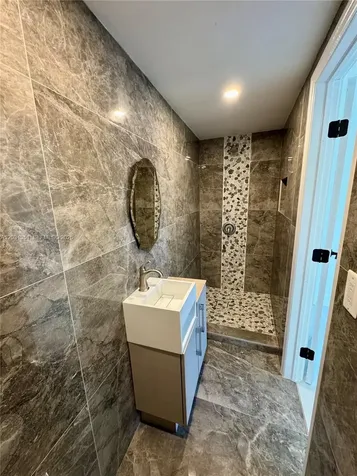 2326 NW 59th Street Miami FL 33142