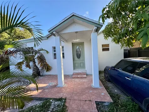 2326 NW 59th Street Miami FL 33142