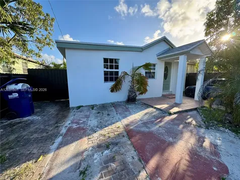 2326 NW 59th Street Miami FL 33142